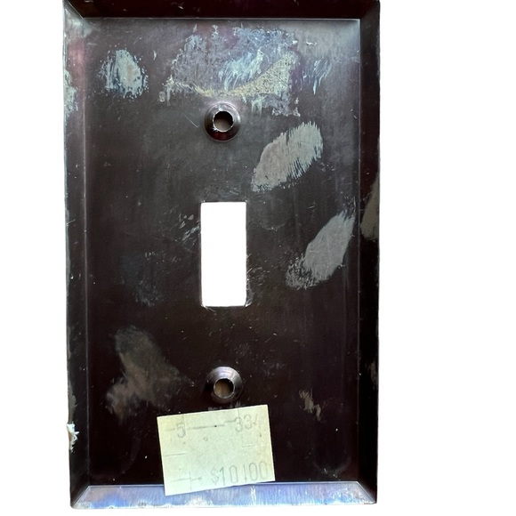 Hand painted parrot light switch cover. - Picture 2 of 2